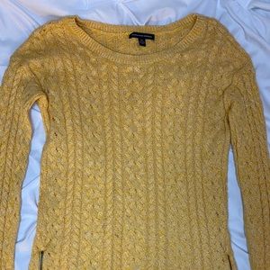 American Eagle Sweater